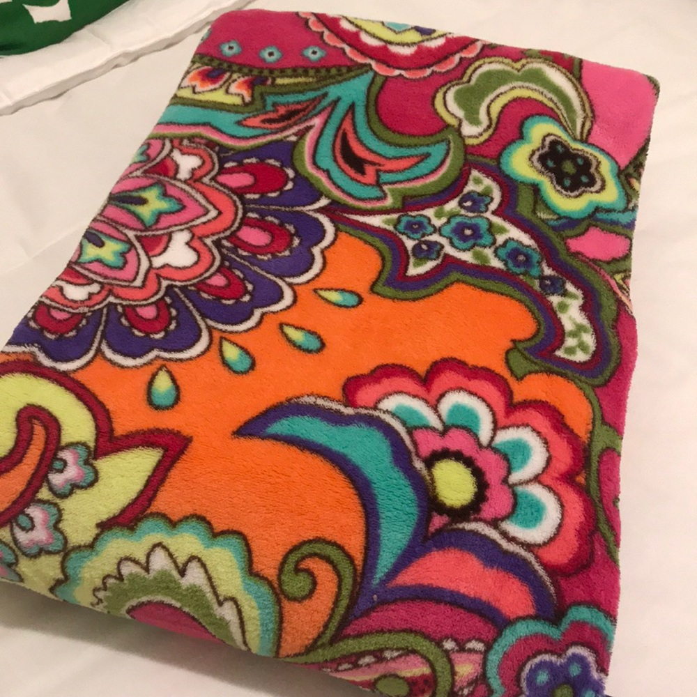 Vera Bradley throw